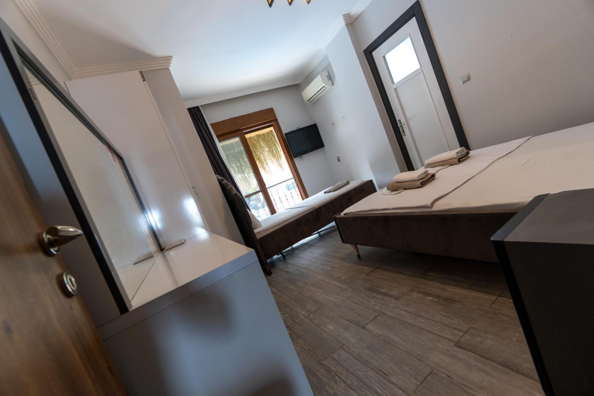 Stone House Butik Otel Измир Екстериор снимка