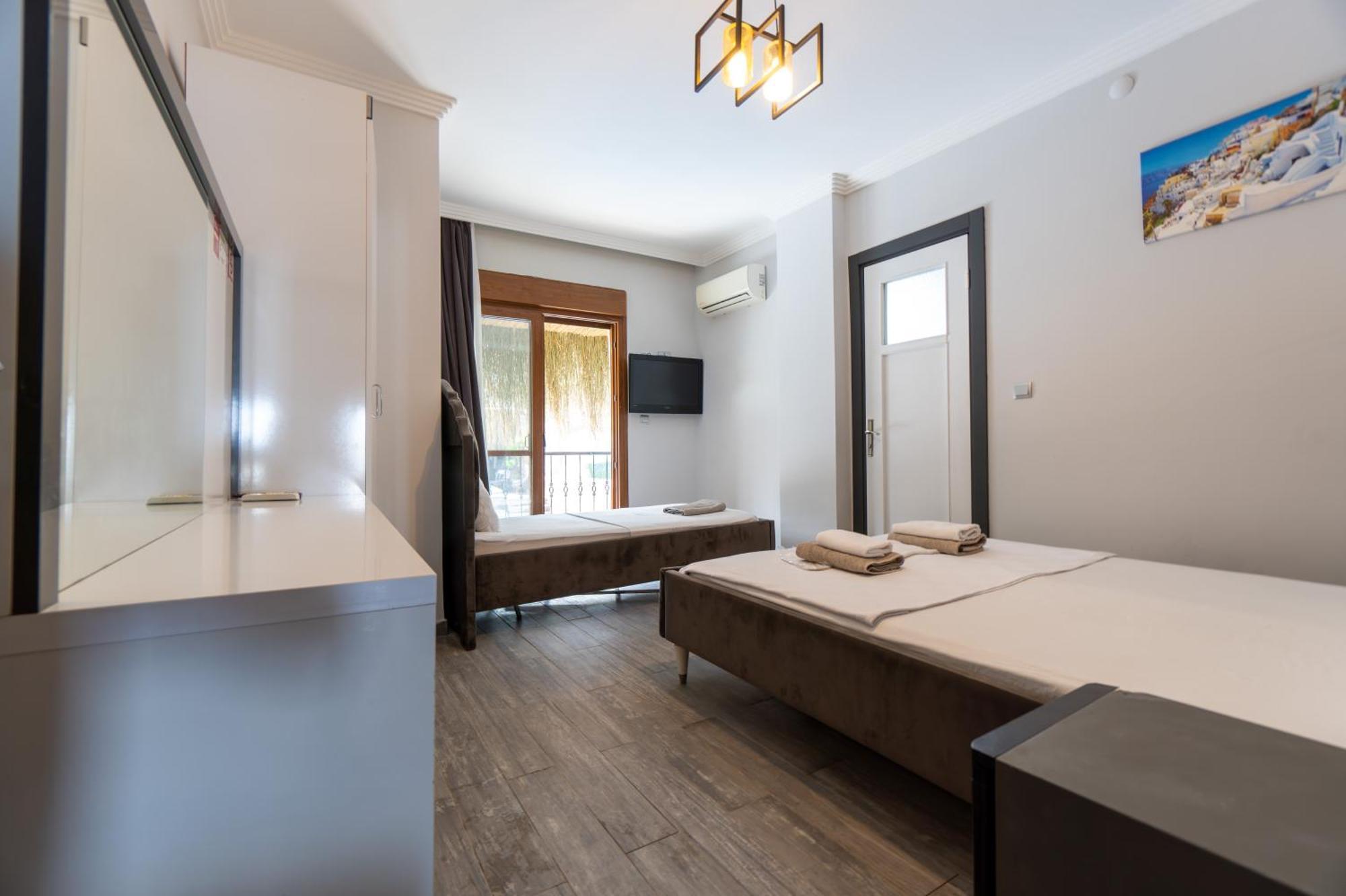Stone House Butik Otel Измир Екстериор снимка