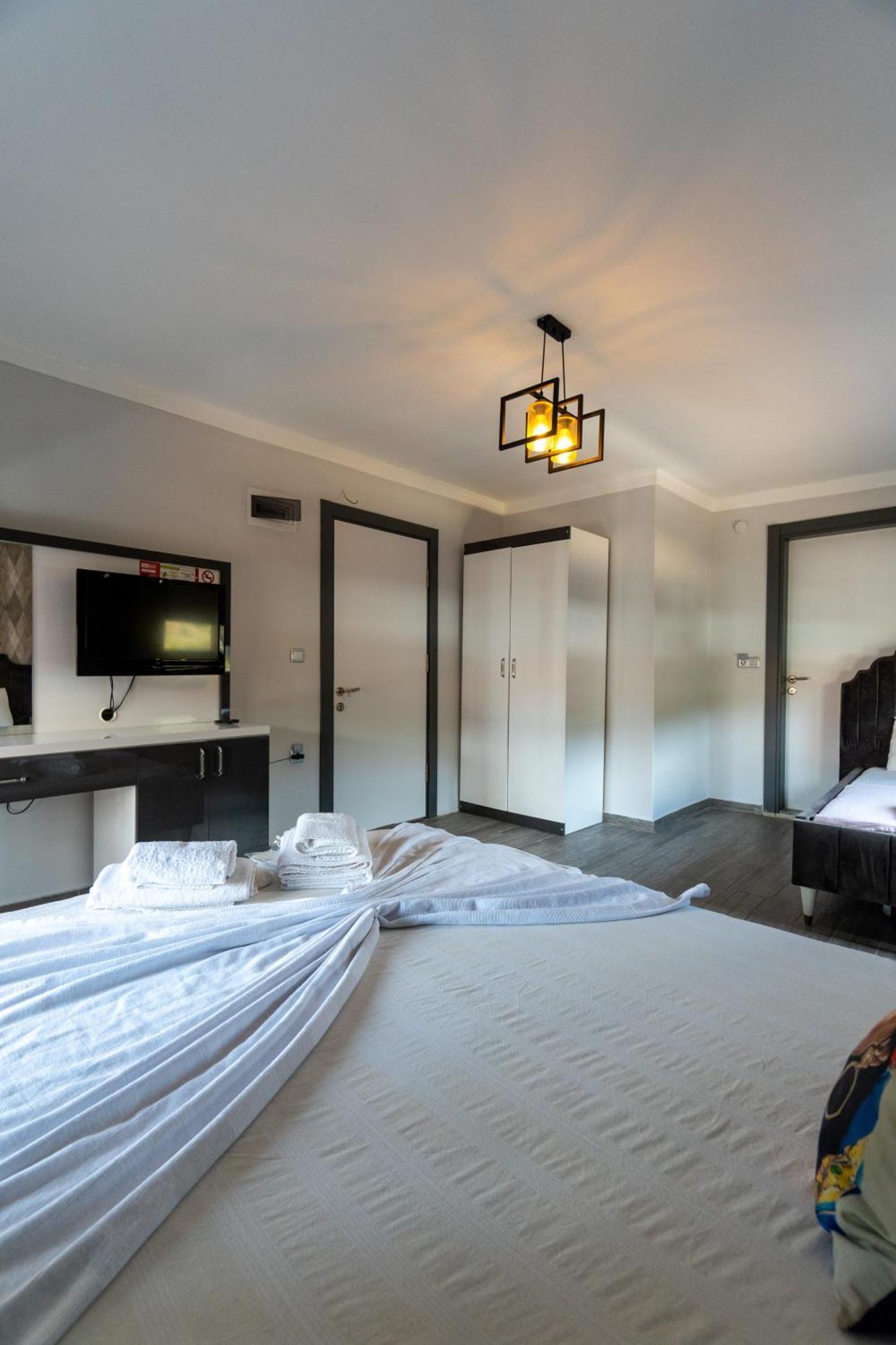 Stone House Butik Otel Измир Екстериор снимка