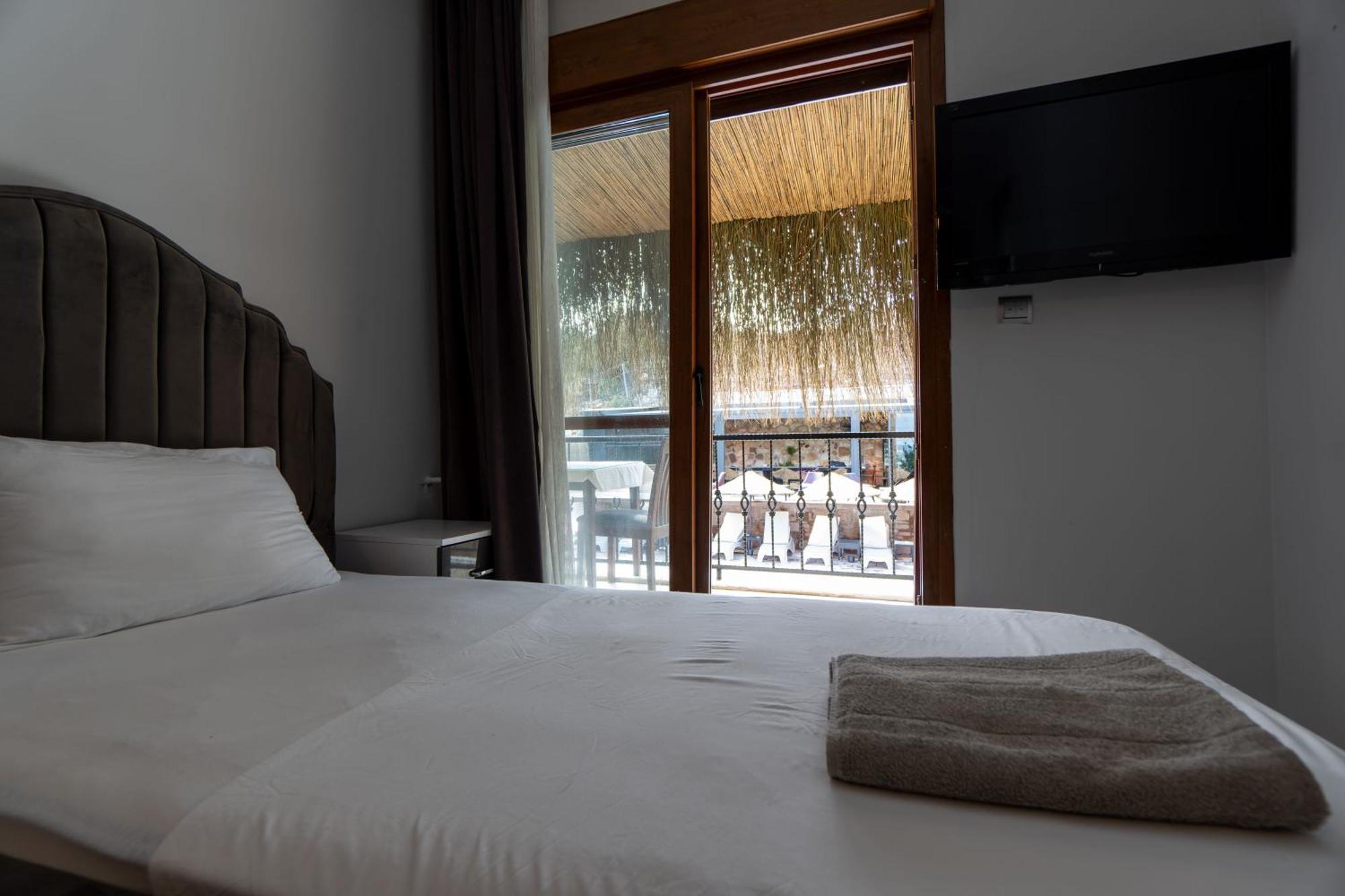 Stone House Butik Otel Измир Екстериор снимка